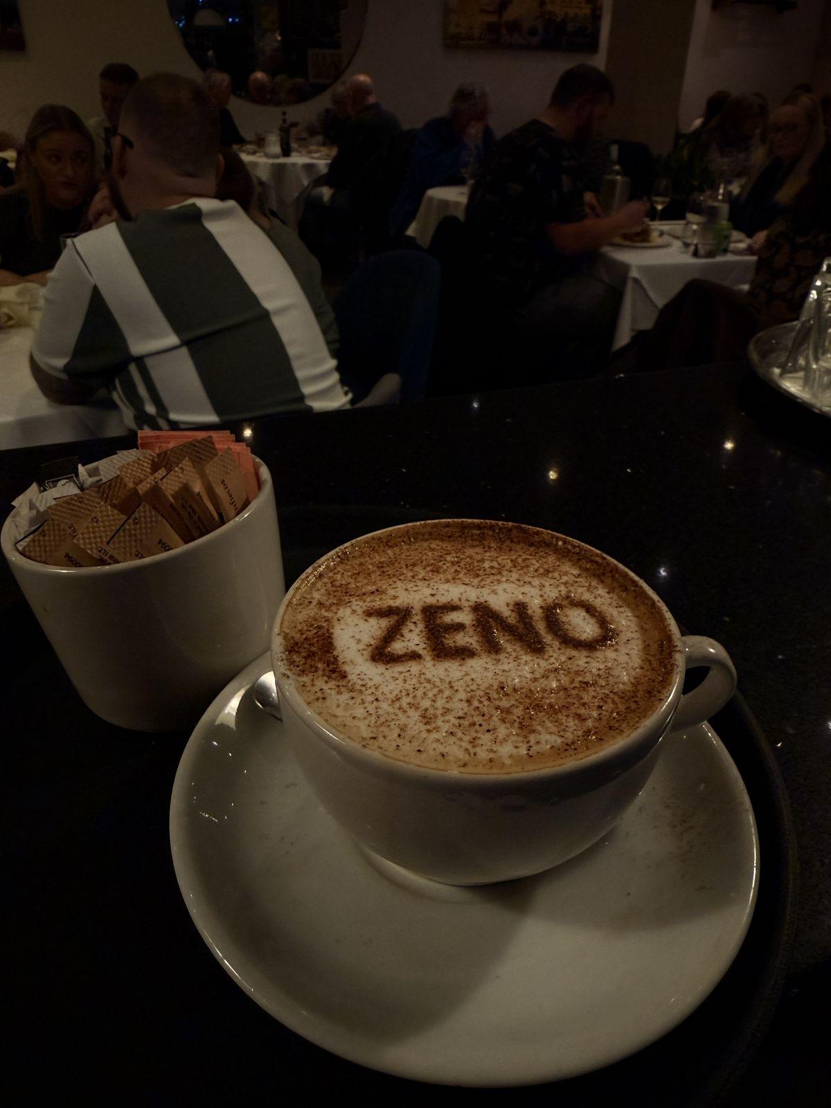 Cappuccino with the Zeno name dusted in cocoa